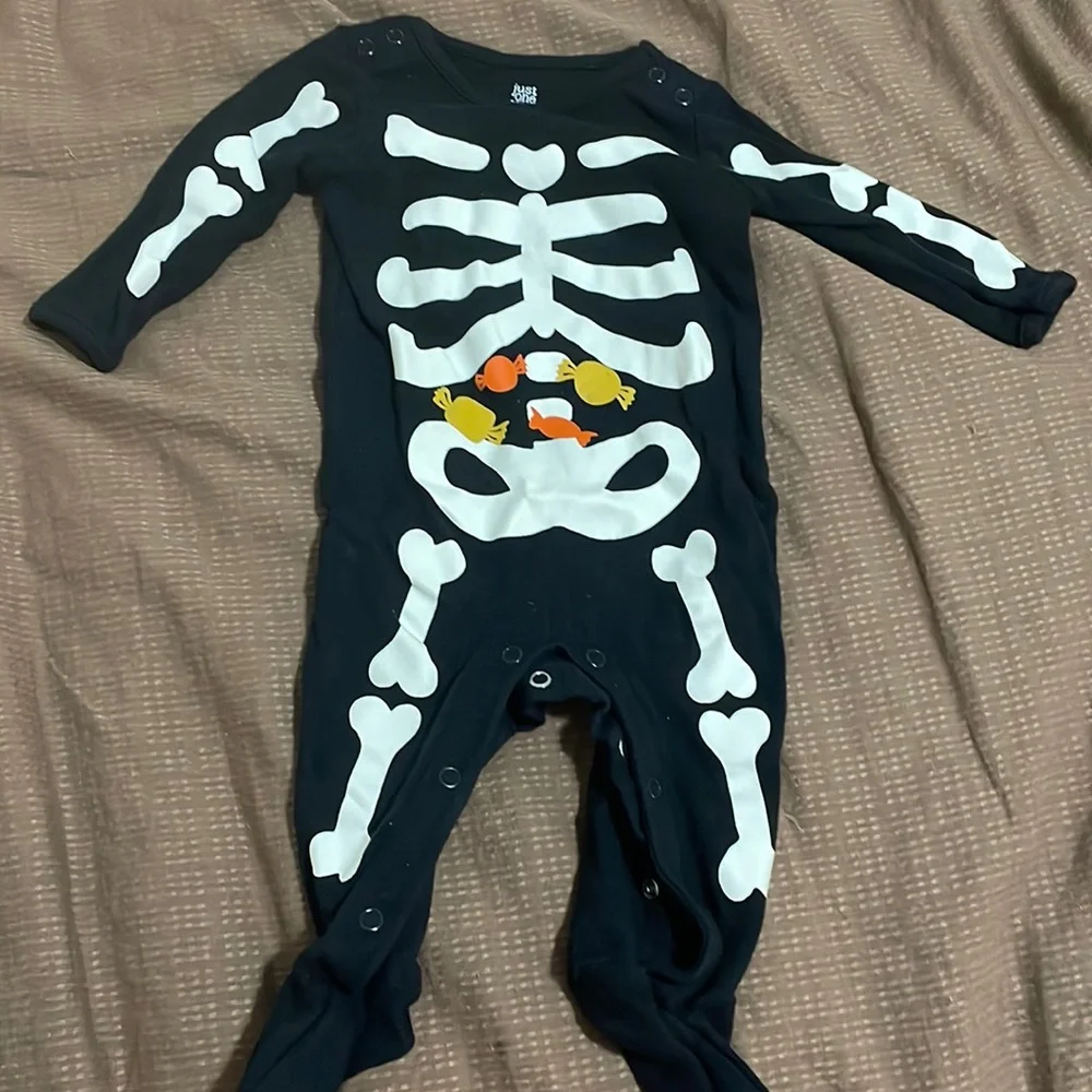 👶🏻5/$16 skeleton one piece
